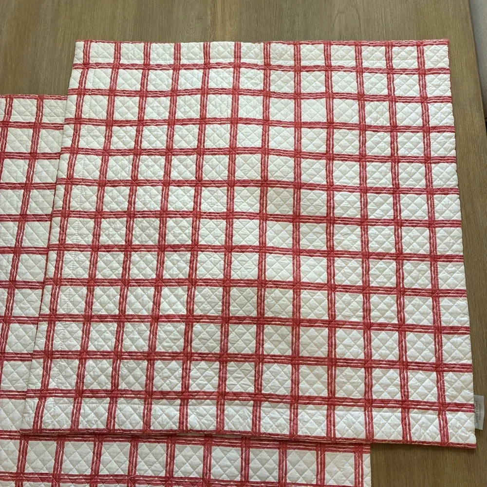Nina Campell Home Pair Euro Pillow Shams 28x28 Red / White Check Quilted